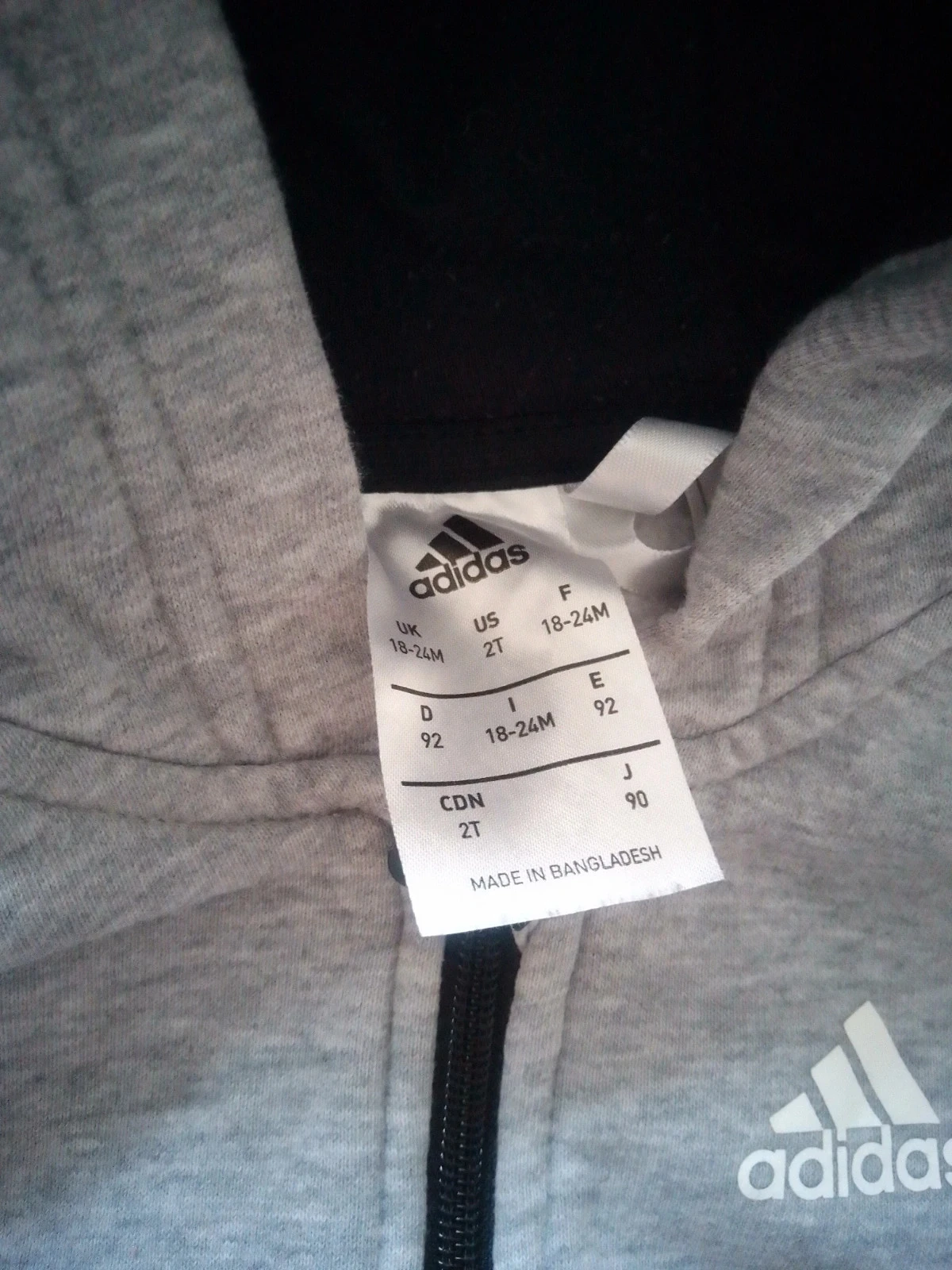 Conjunto de ropa deportiva Adidas 18/24 meses – photo 6